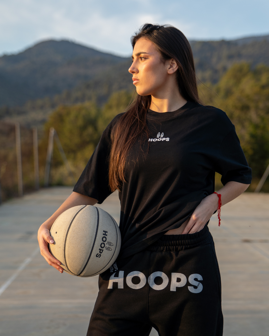 Camiseta Oversized Raised on The Court - Black