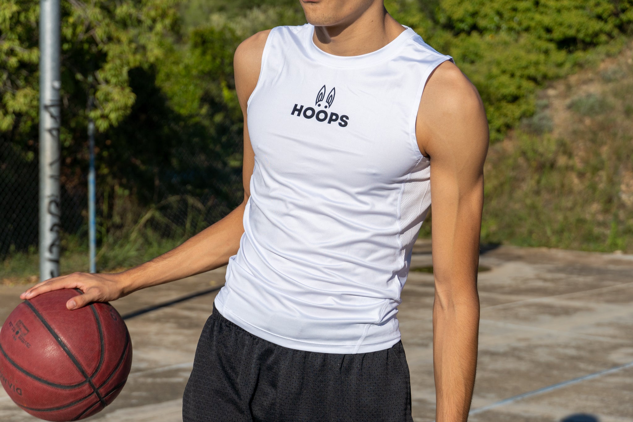 Compressive Sleeveless - White